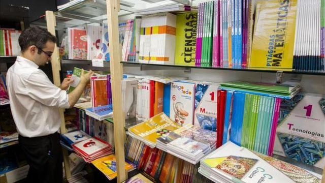 cartel libros de texto